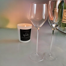 Load image into Gallery viewer, Waxes of Windsor 'Pure White' 20cl Fragranced Natural Soy Candle